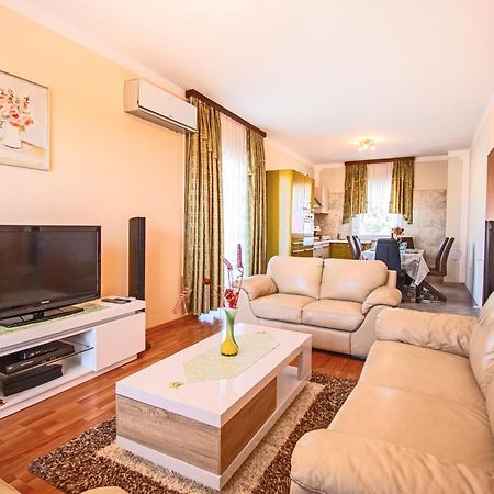 Apartments Villa Excellente Belvedere بولا المظهر الخارجي الصورة