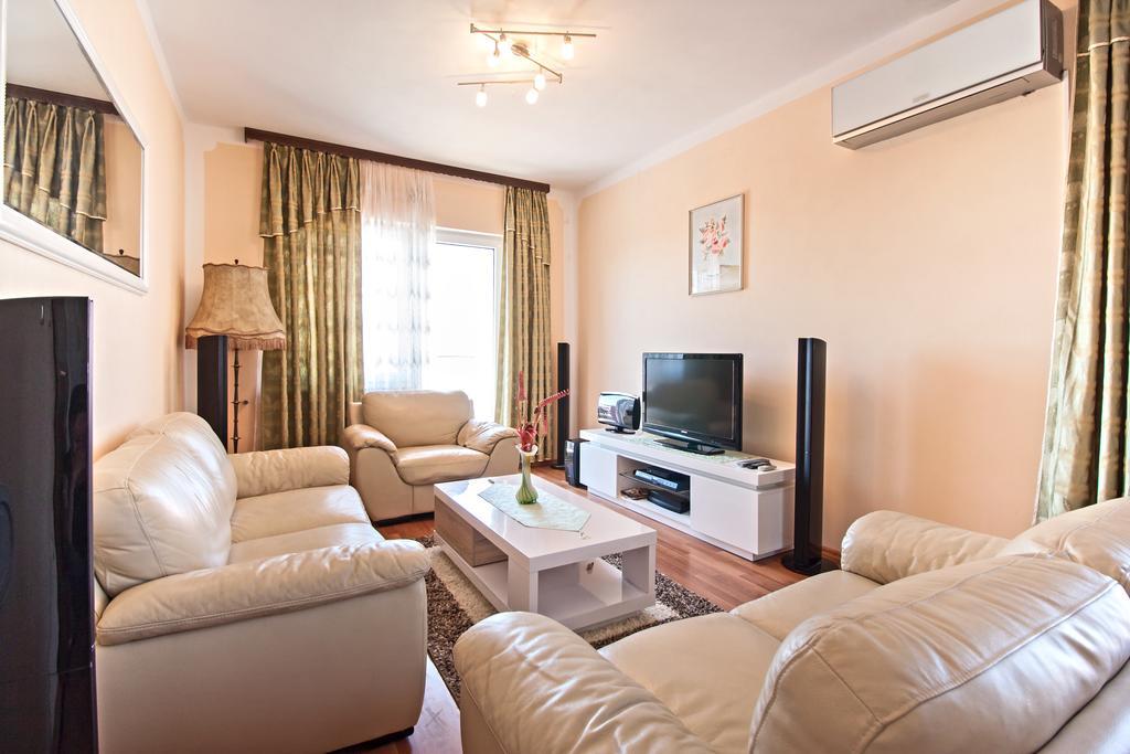 Apartments Villa Excellente Belvedere بولا المظهر الخارجي الصورة